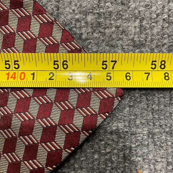 Robert Talbott for Park & Co. Tie 4"X57" Red Geometric AOP Hand Sewn Silk USA - Picture 9 of 10